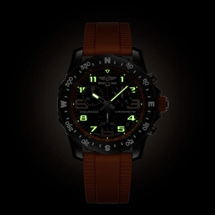 273757_01_Breitling_Endurance_Pro_Breitlight_Black_Orange_X82310A51B1S2_Juwelier_Clem_Vercammen_7.jpg