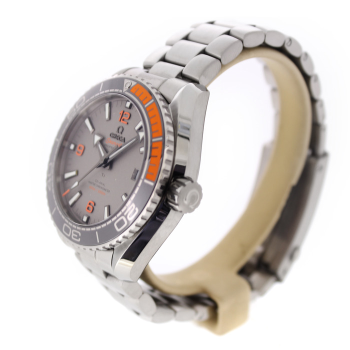 Omega_Seamaster_Planet_Ocean_21590442199001_Tweedehands_96981-1095_Juwelier_Clem_Vercammen-5.jpg