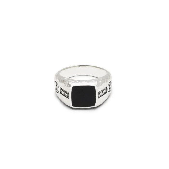 274494_01_Buddha_To_Buddha_Ring_Tangguh_Small_Silver_Onyx_046ON_Juwelier_Clem_Vercammen.jpg