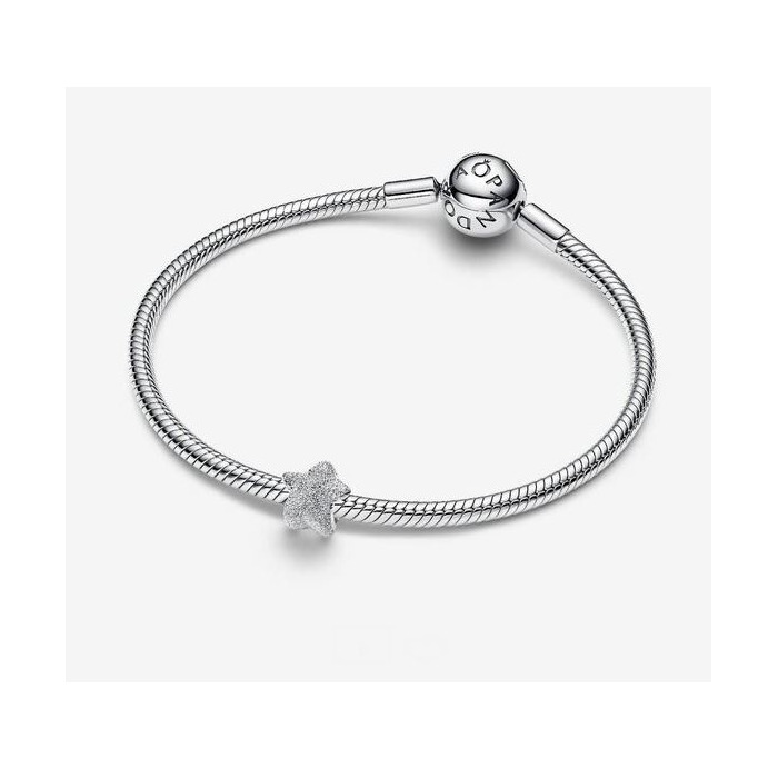 274280_01_Pandora_Textured_Star_794050C00_Juwelier_Clem_Vercammen-2.jpg
