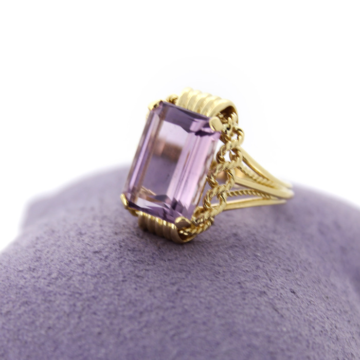 Ring_Geelgoud_18K_Amethist_Tweedehands_65807-2468-7.jpg