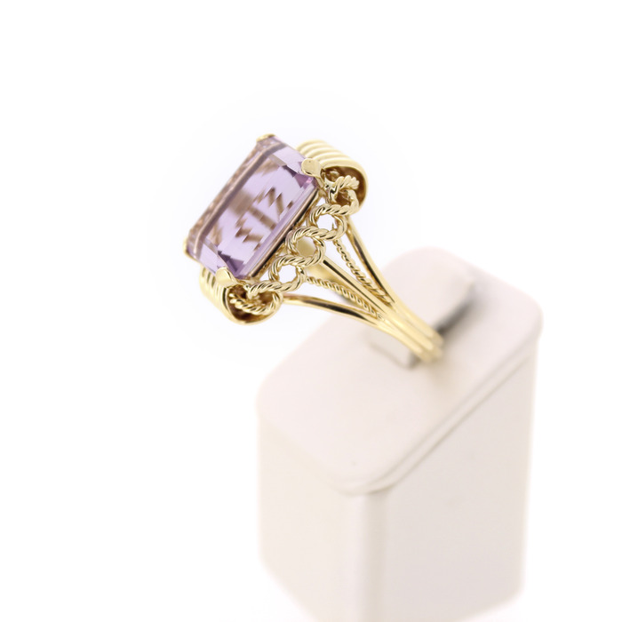 Ring_Geelgoud_18K_Amethist_Tweedehands_65807-2468-4.jpg