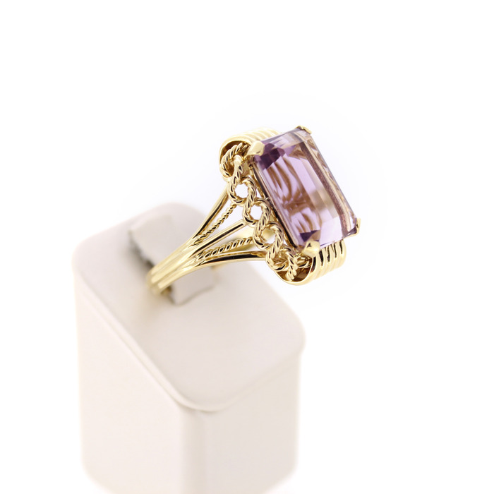 Ring_Geelgoud_18K_Amethist_Tweedehands_65807-2468-6.jpg