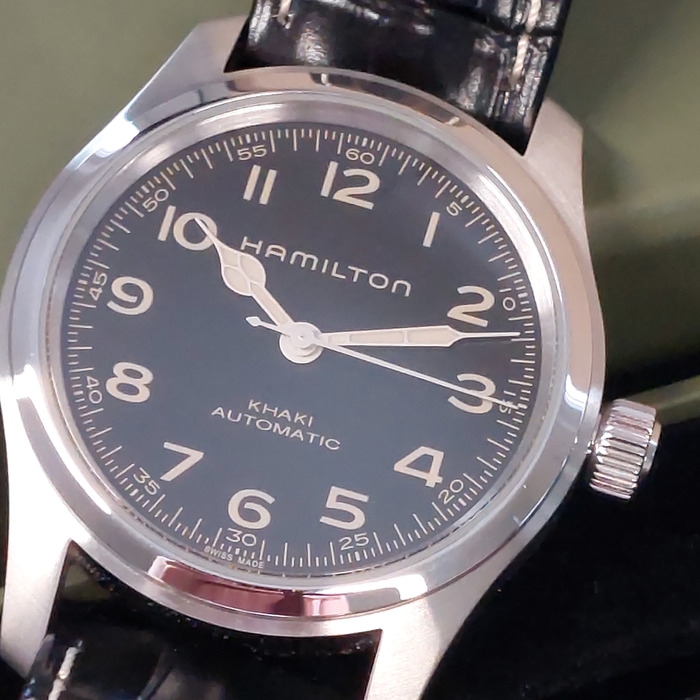 Hamilton_Khaki_Field_Murph_H70605732_Tweedehands_98147-2000_Juwelier_Clem_Vercammen-17.jpg