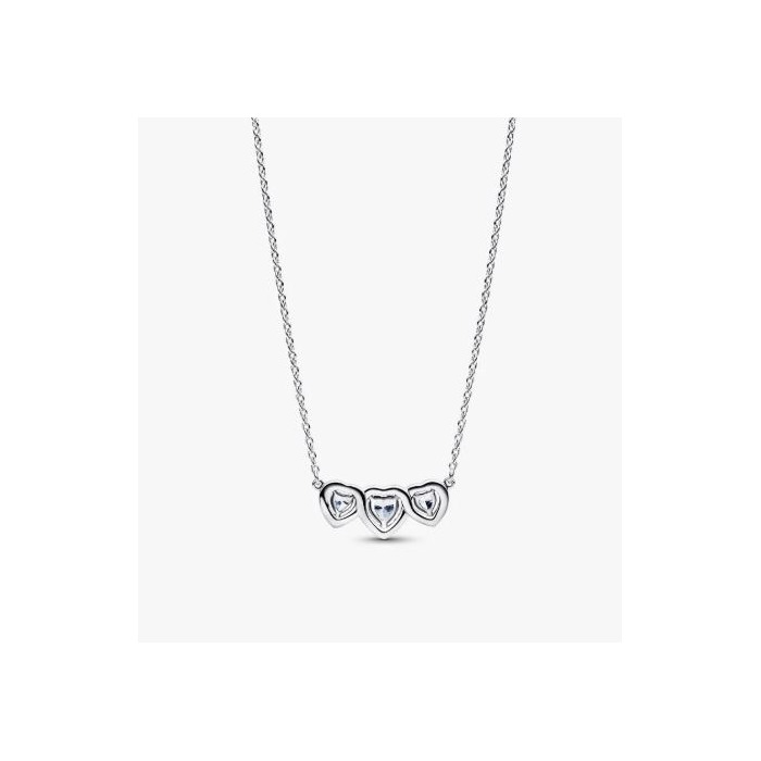 274603_01_Pandora_Triple_Heart_Necklace_394412C01-45_Juwelier-Clem_Vercammen-6.jpg