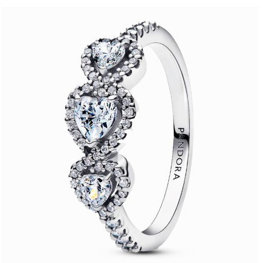 Juweel PANDORA TRIPLE HEART RING 194413C01 Juweel PANDORA TRIPLE HEART RING 194413C01