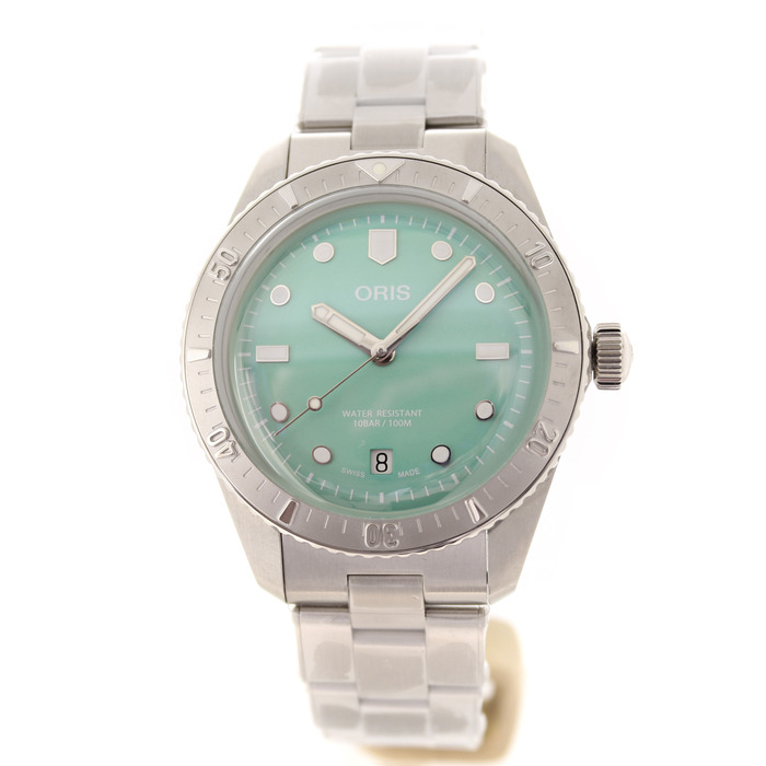 Oris_Divers_Sixty-Five_Cotton_Candy_01733777140570781918_Outlet_259411_Juwelier_Clem_Vercammen-2.jpg