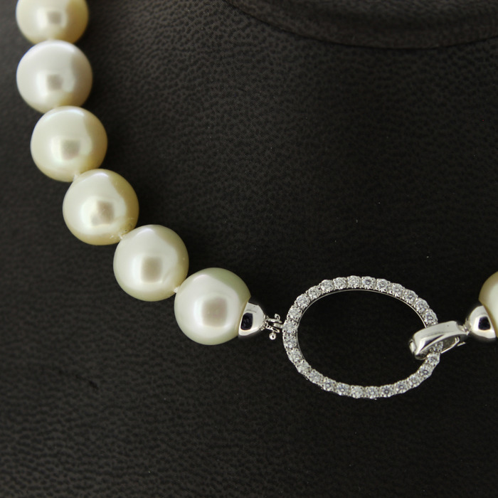 Collier_Zoetwaterparels_Witgoud_18Karaat_Briljanten_Tweedehands_98547-3039_Juwelier_Clem_Vercammen-2.jpg