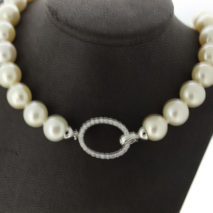 Collier_Zoetwaterparels_Witgoud_18Karaat_Briljanten_Tweedehands_98547-3039_Juwelier_Clem_Vercammen-3.jpg