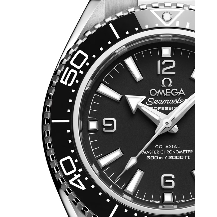 273788_01_Omega_Seamaster_Planet_Ocean_21730422101001_Juwelier_Clem_Vercammen_4.jpg
