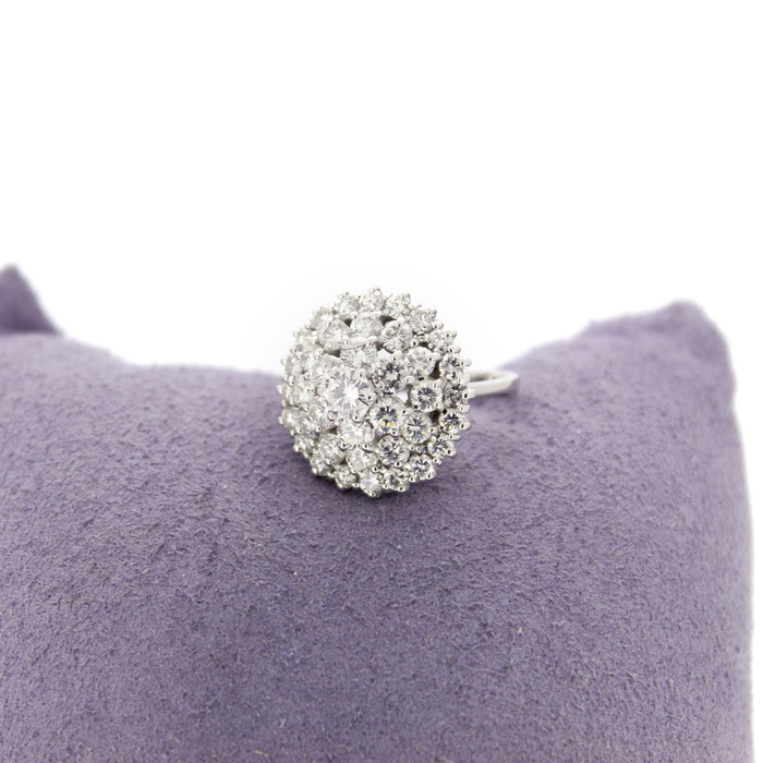 Ring Entourage Witgoud 18K Briljanten Tweedehands 99082-3052 Juwelier Clem Vercammen.jpg