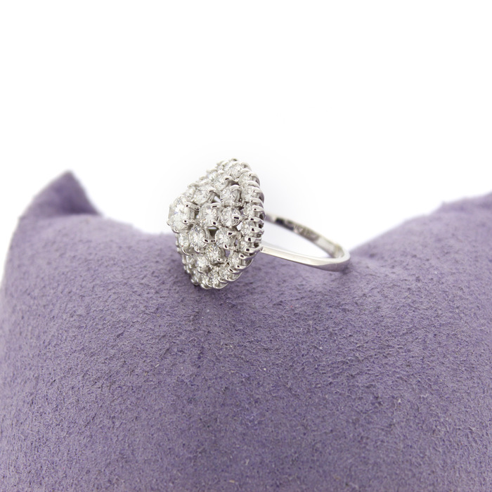 Ring Entourage Witgoud 18K Briljanten Tweedehands 99082-3052 Juwelier Clem Vercammen.jpg