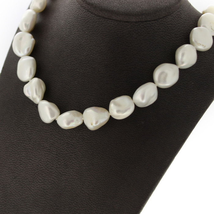 Collier Witgoud 18 Karaat Zoetwaterparels Tweedehands 98592-3061 Juwelier Clem Vercammen.jpg