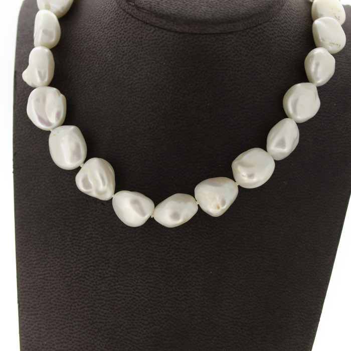 Collier Witgoud 18 Karaat Zoetwaterparels Tweedehands 98592-3061 Juwelier Clem Vercammen.jpg