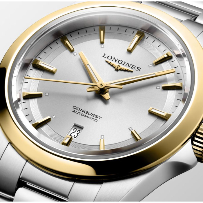 275315 01 Longines Conquest L33205706 Juwelier Clem Vercammen.jpg