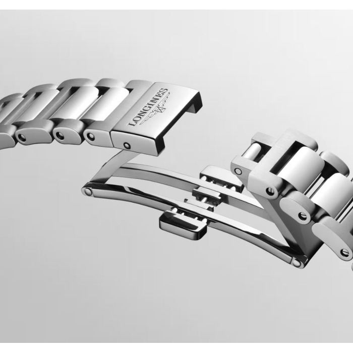 275315 01 Longines Conquest L33205706 Juwelier Clem Vercammen.jpg