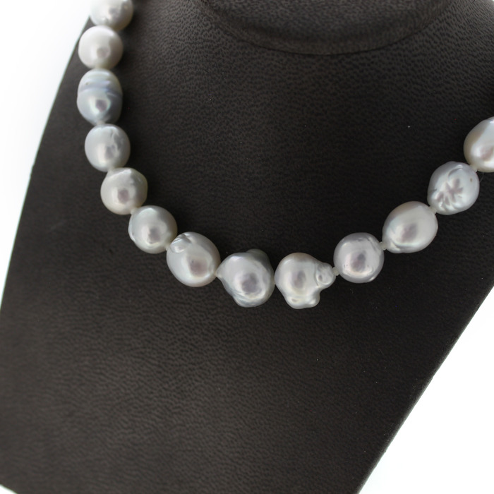 Collier Zilver Barok Parels Grijs Tweedehands 99608-3077 Juwelier Clem Vercammen.jpg