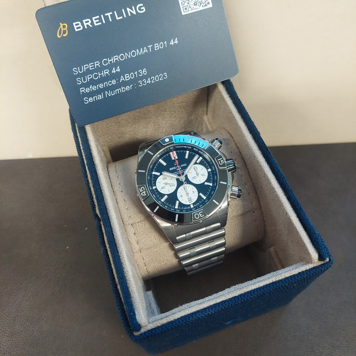 Breitling Super Chronomat B01 AB0136251B1A1 Tweedehands 98507-2008 Juwelier Clem Vercammen.jpg