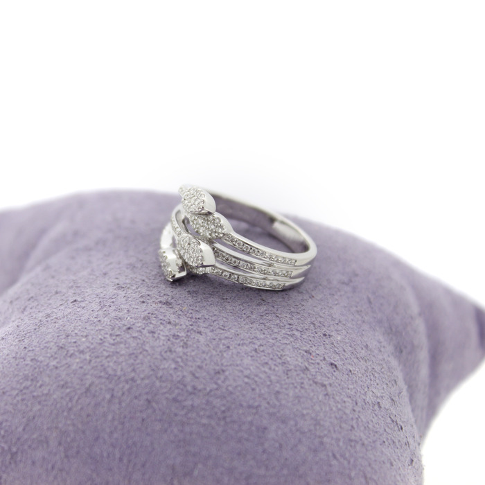 Ring Witgoud 18 Karaat Bladjes Briljanten Tweedehands 99508-3123 Juwelier Clem Vercammen.jpg