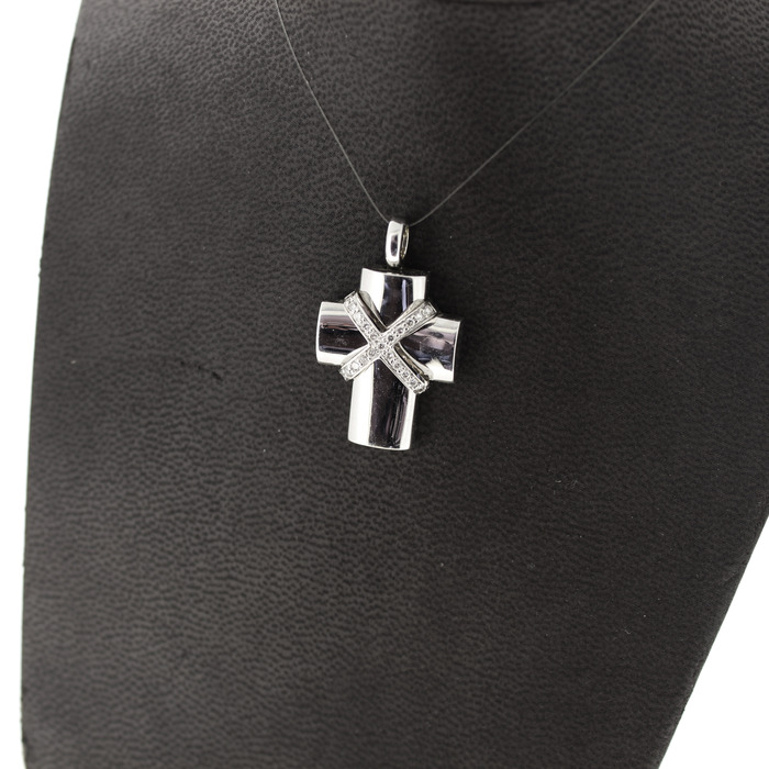 Hanger AL Coro Kruis Witgoud 18 Karaat Briljanten Tweedehands 1378-3116 Juwelier Clem Vercammen.jpg