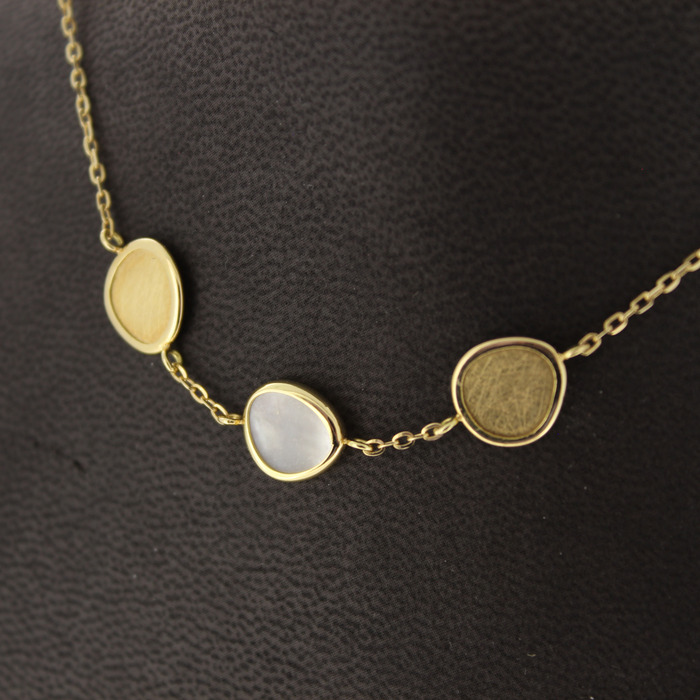 Femme Adoree Collier Geelgoud 18K Parelmoer Tweedehands 1335-3118 Juwelier Clem Vercammen.jpg