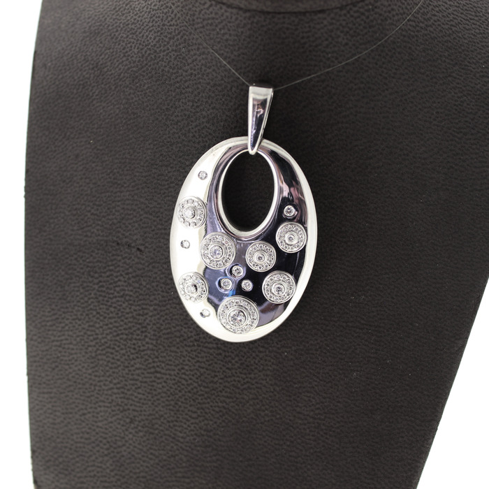 Hanger Hulchi Belluni Tweedehands 86391-2161 Juwelier Clem Vercammen.jpg