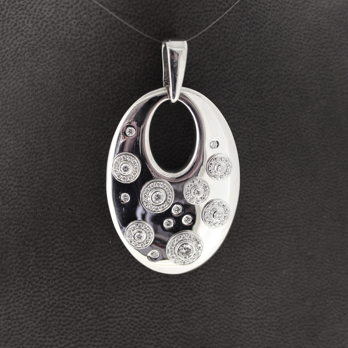 Hanger Hulchi Belluni Tweedehands 86391-2161 Juwelier Clem Vercammen.jpg