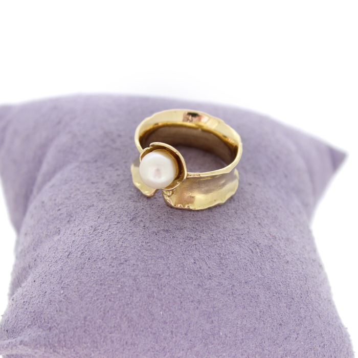 Ring Martine Oversteyns Geelgoud 18 Karaat Parel Tweedehands 1063-3102 Juwelier Clem Vercammen.jpg