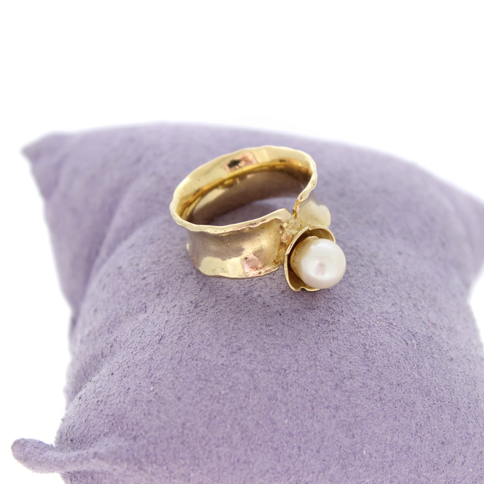 Ring Martine Oversteyns Geelgoud 18 Karaat Parel Tweedehands 1063-3102 Juwelier Clem Vercammen.jpg