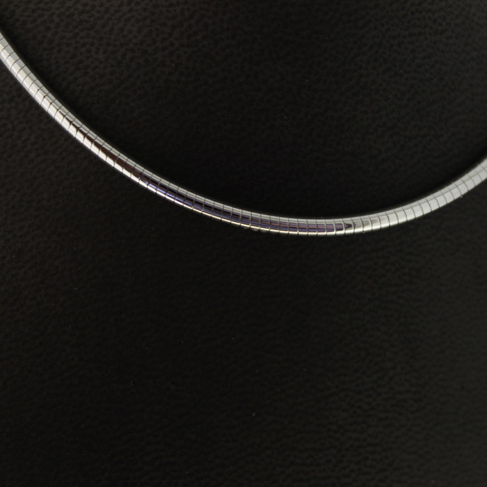 Omega Collier Witgoud 18 Karaat Tweedehands 1405-3127 Juwelier Clem Vercammen.jpg