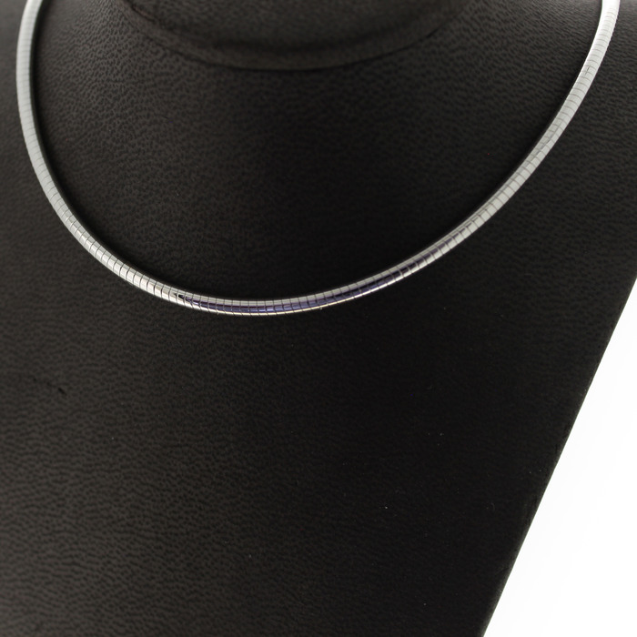 Omega Collier Witgoud 18 Karaat Tweedehands 1405-3127 Juwelier Clem Vercammen.jpg