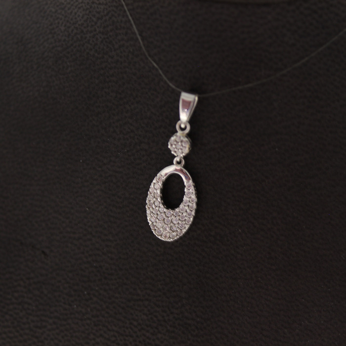 Hanger Witgoud 18 Karaat Zirconium Steentjes Tweedehands 81820-3091 Juwelier Clem Vercammen.jpg