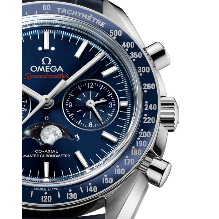 Omega Speedmaster 304 33 44 52 03 001 Moonwatch Moonphase Co-Axial Master Chronometer juwelier Clem Vercammen 1.jpg