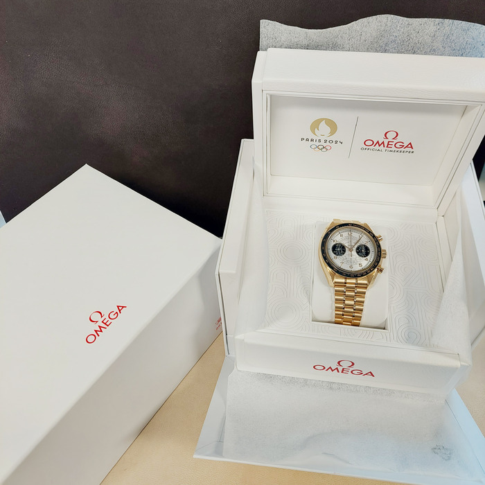 Omega Speedmaster Chronoscope 43mm 52260435102001 Olympic Games Paris 2024 Moonshine gold.jpg