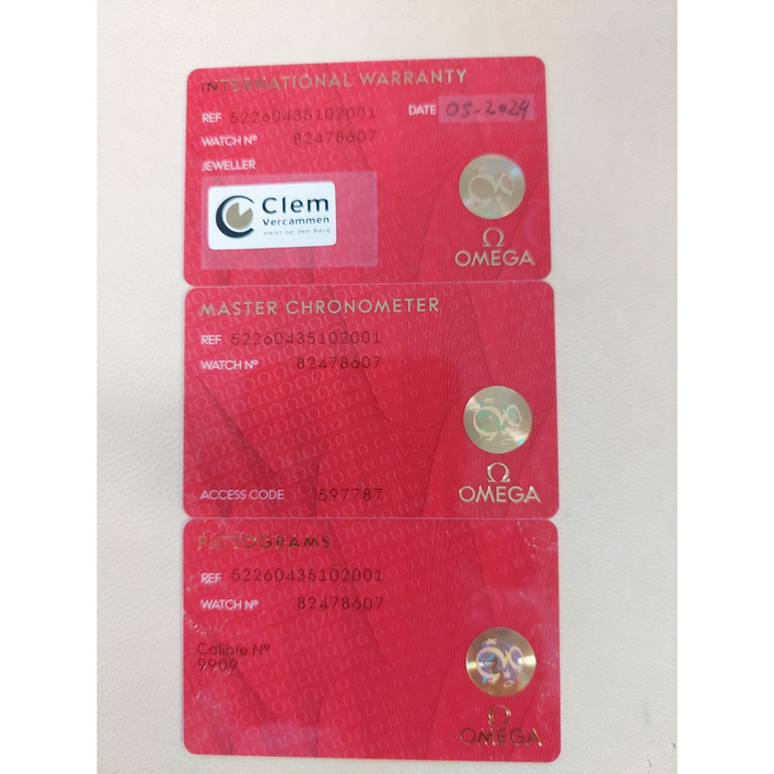 Omega Speedmaster Chronoscope 43mm 52260435102001 Olympic Games Paris 2024 Moonshine gold.jpg