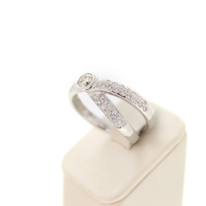 Ring Witgoud 18 Karaat Briljanten Tweedehands 99689-3131 Juwelier Clem Vercammen.jpg