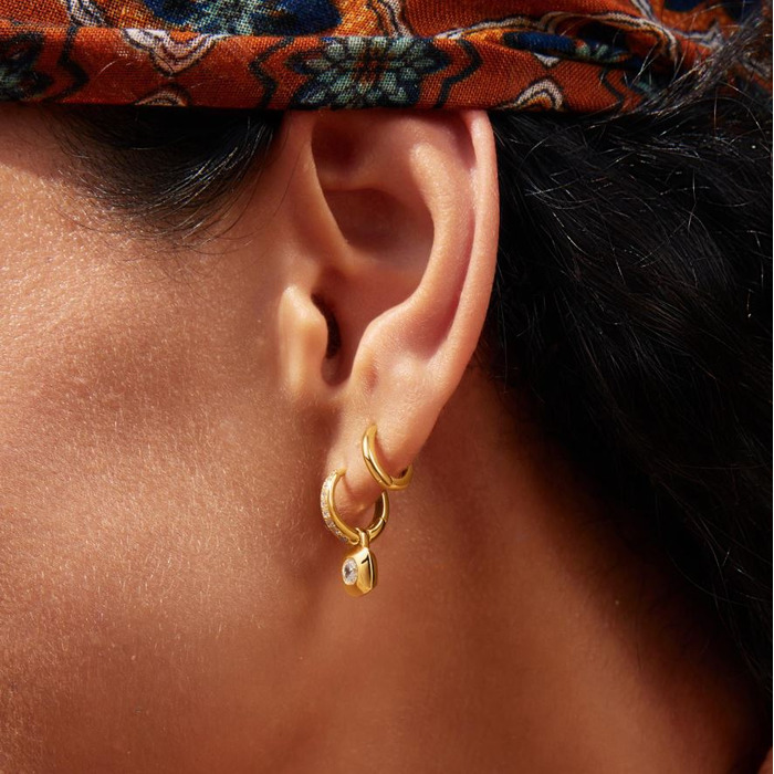 275787 01 Ania Haie Tide Echo Huggie Hoop Earrings E072-02G Juwelier Clem Vercammen.jpg