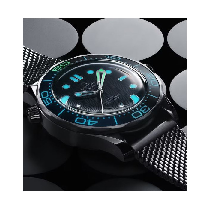omega-seamaster-diver-300m-jubileum james Bond 60 Jaar co-axial-master-chronometer-42-mm-21030422003002-Juwelier Clem Vercammen 20 1.jpg