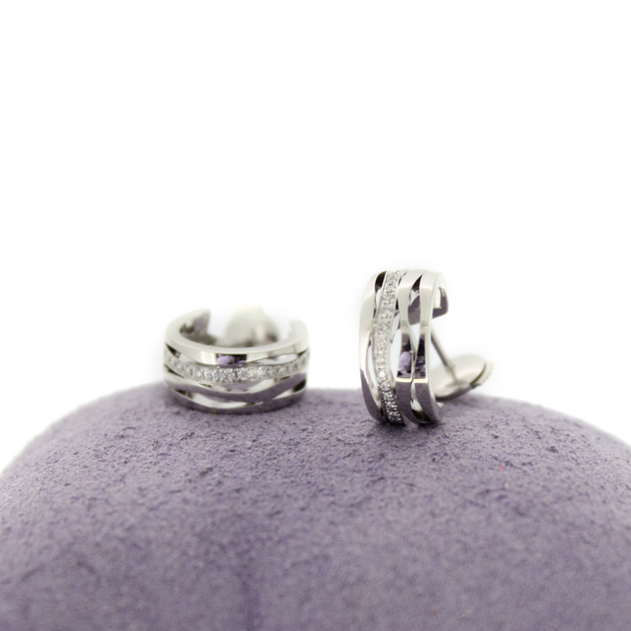 Omega Oorbellen Ladymatic E58BCA0500305 Tweedehand 1785-3156 Juwelier Clem Vercammen.jpg