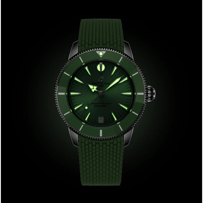 275271 01 Breitling Superocean Heritage Automatic 36 A10390361l1s1.jpg