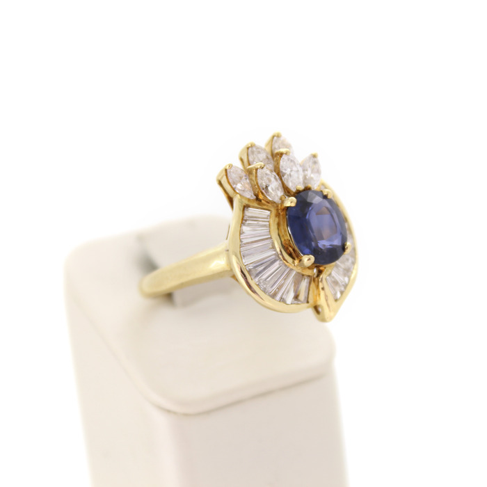 Ring Geelgoud 18K Saffier Markies Baguetten Tweedehands 2254-3205 Juwelier Clem Vercammen.jpg