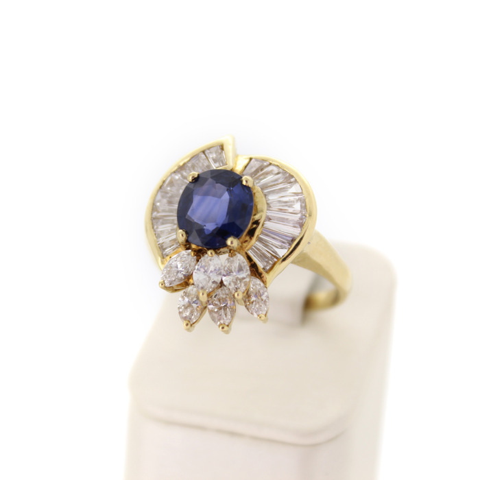 Ring Geelgoud 18K Saffier Markies Baguetten Tweedehands 2254-3205 Juwelier Clem Vercammen.jpg