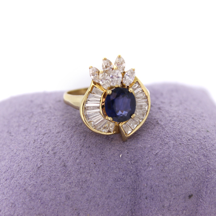 Ring Geelgoud 18K Saffier Markies Baguetten Tweedehands 2254-3205 Juwelier Clem Vercammen.jpg