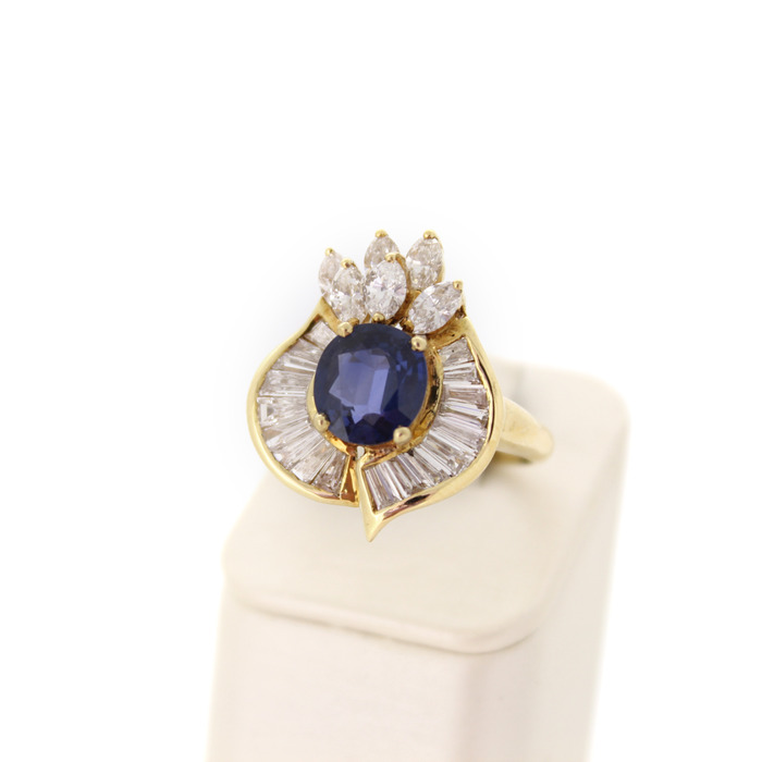 Ring Geelgoud 18K Saffier Markies Baguetten Tweedehands 2254-3205 Juwelier Clem Vercammen.jpg