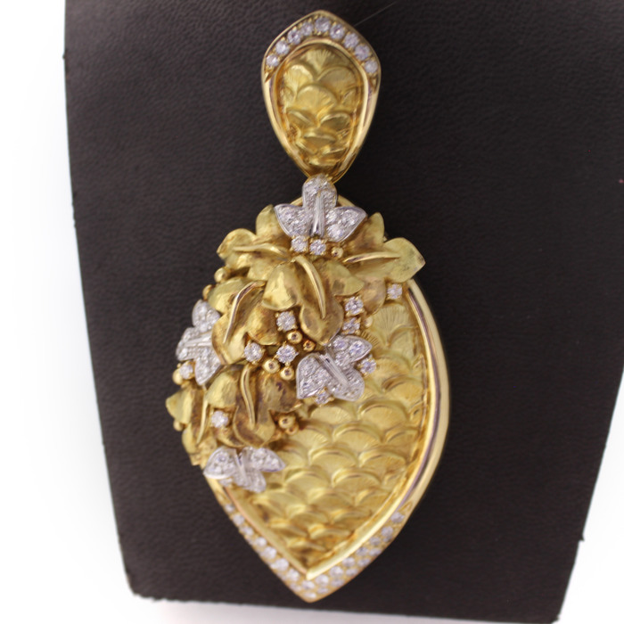 Hanger Geelgoud 18 Karaat Briljanten Tweedehands 2296-3208 Juwelier Clem Vercammen.jpg