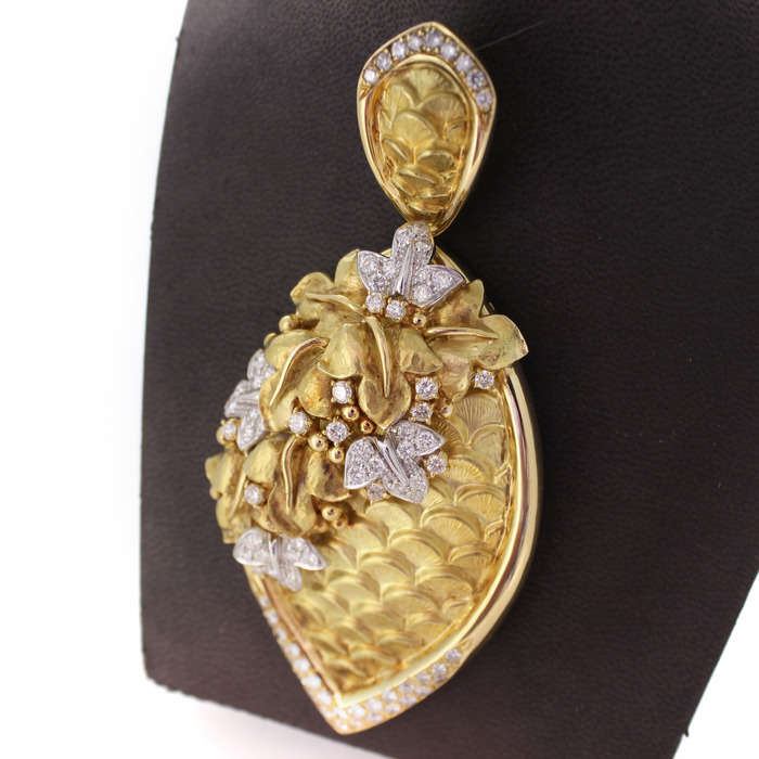 Hanger Geelgoud 18 Karaat Briljanten Tweedehands 2296-3208 Juwelier Clem Vercammen.jpg