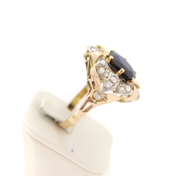 Ring Geelgoud 18 Karaat Diamant 8Kant Saffier Tweedehands 2260-3200 Juwelier Clem Vercammen.jpg