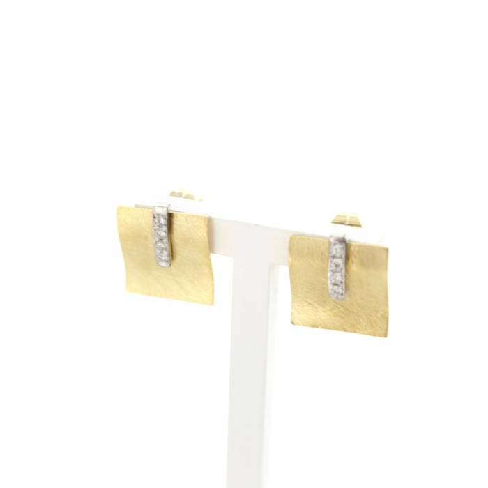 Oorstekers Geelgoud 8K Briljanten TWeedehands 2204-3181 Juwelier Clem Vercammen.jpg