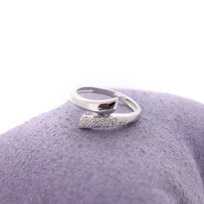 Ring Witgoud 18K Diamanten TWeedehands 82843-3182 Juwelier Clem Vercammen.jpg