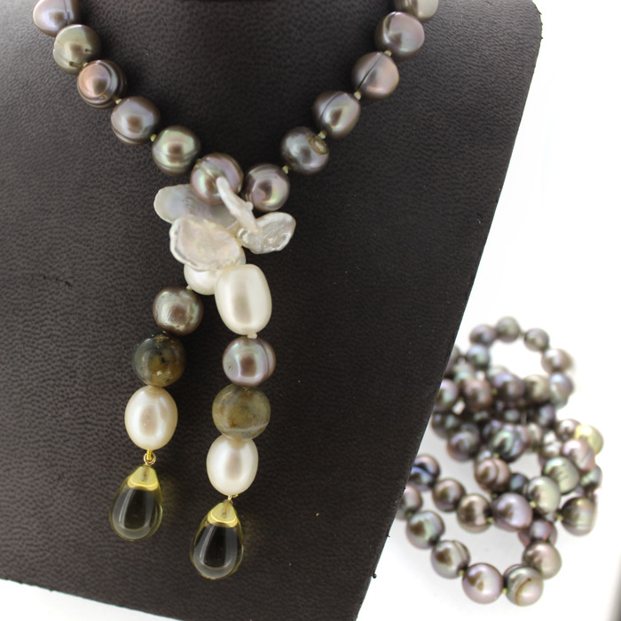 Knoop Parelcollier Met Quartz Stenen Tweedehands 2227-3234 Juwelier Clem Vercammen.jpg